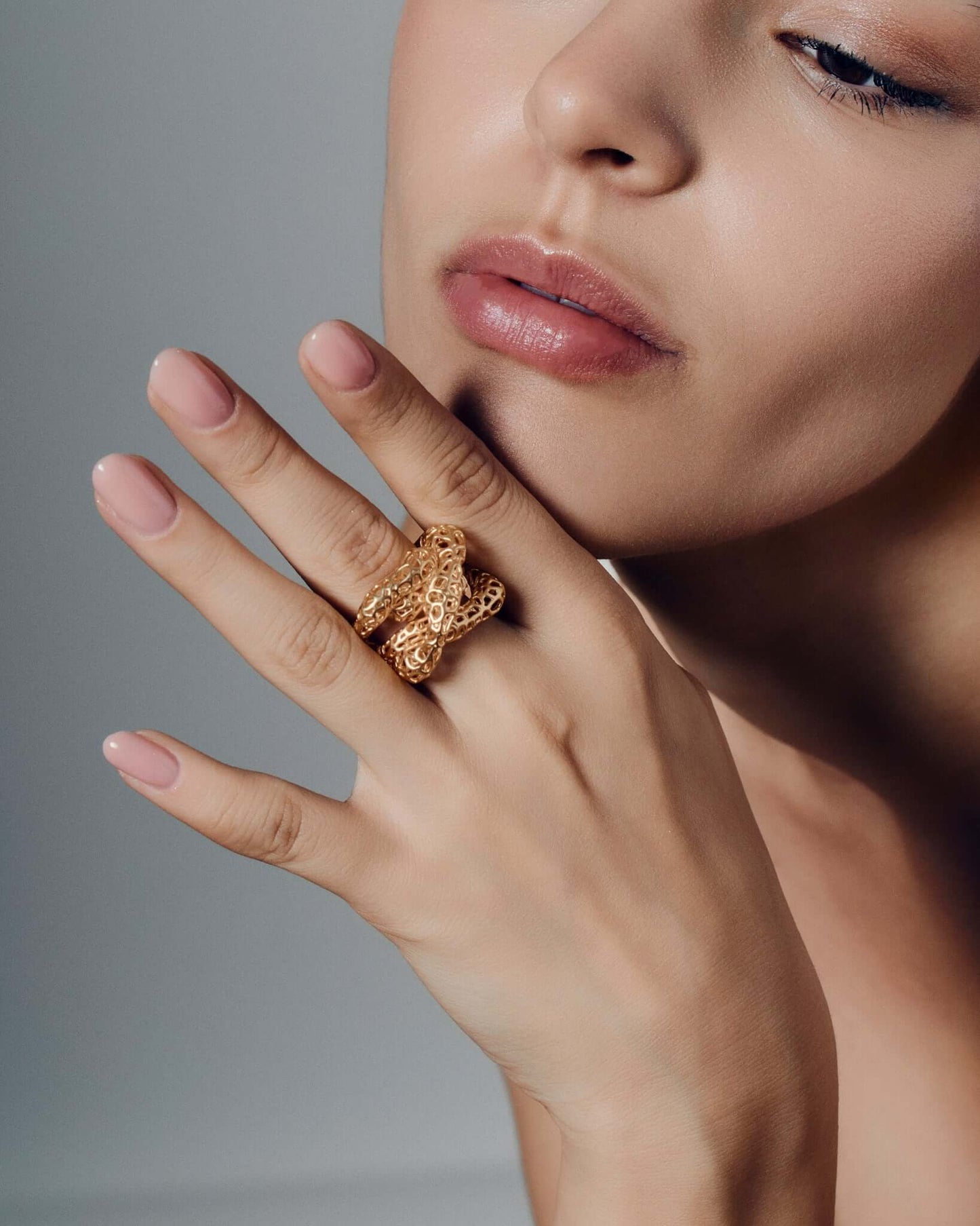 Open-Work Knot Ring