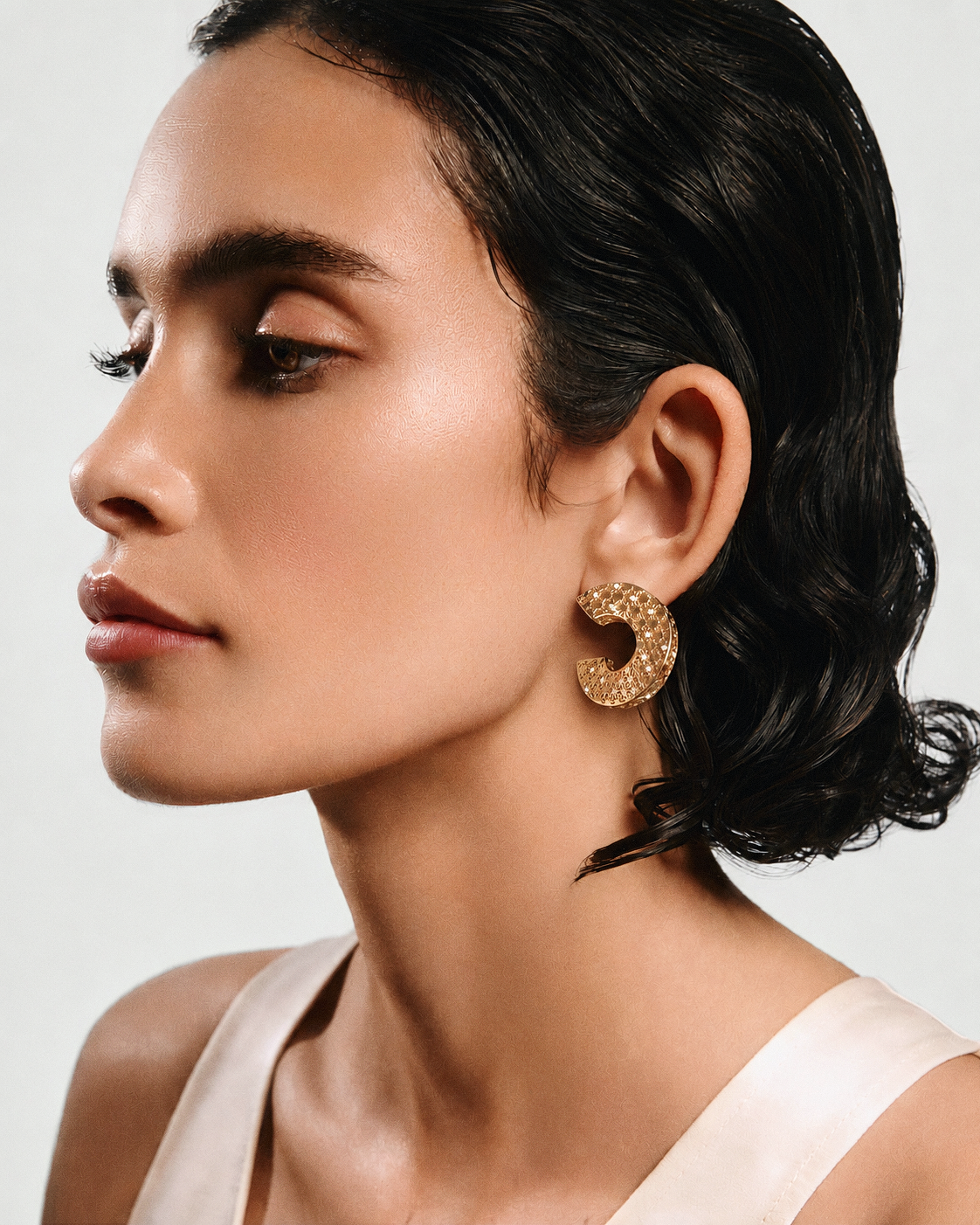 Mesh Hoop with Zircon