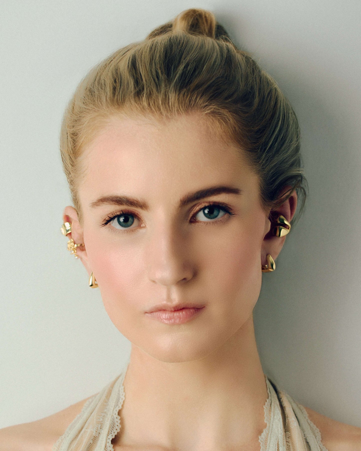 Triune Medium Hoops