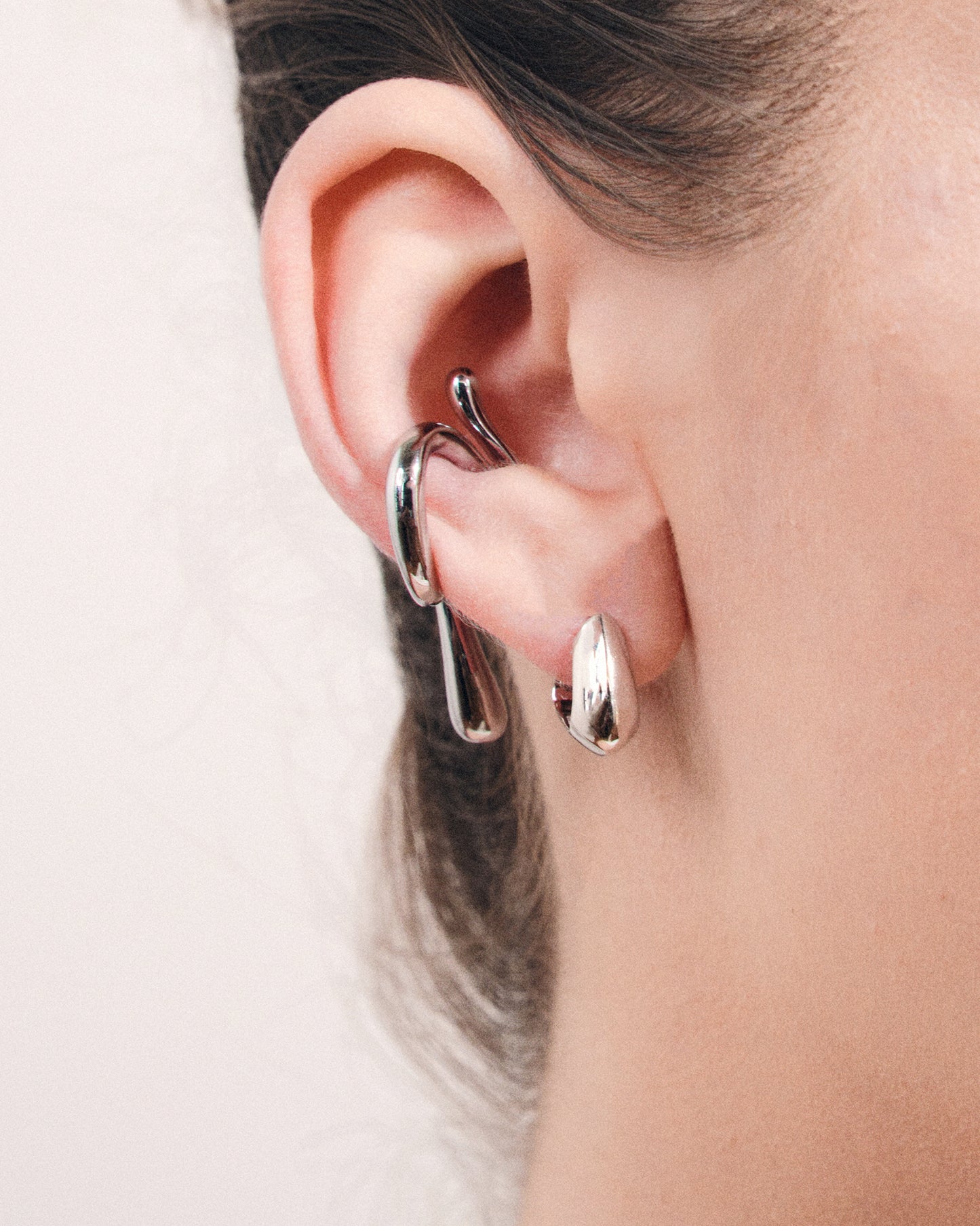 Abstract Wavy Ear Cuff