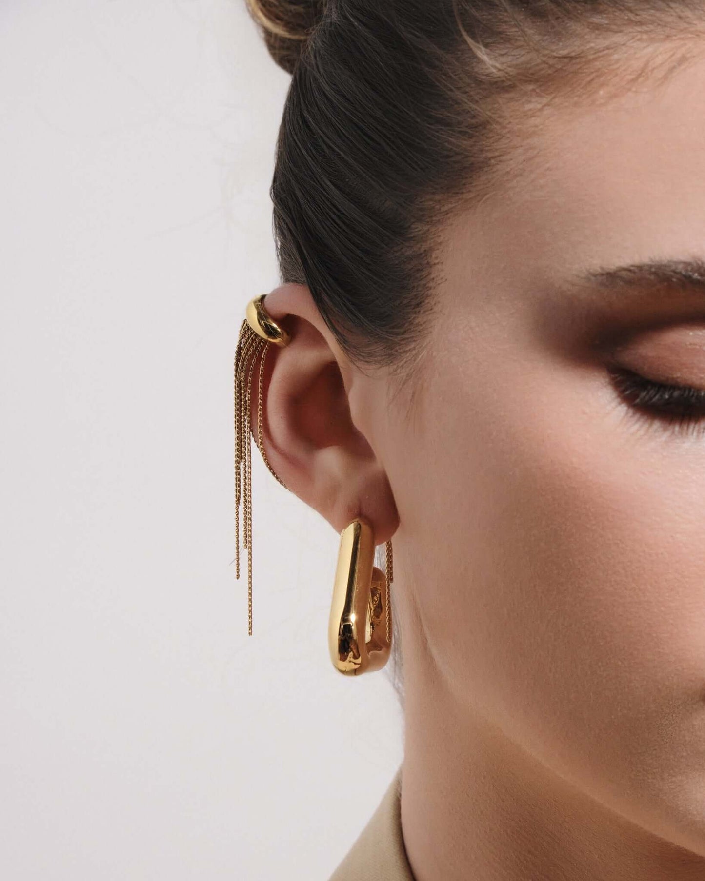 Dome Chain Ear Cuff