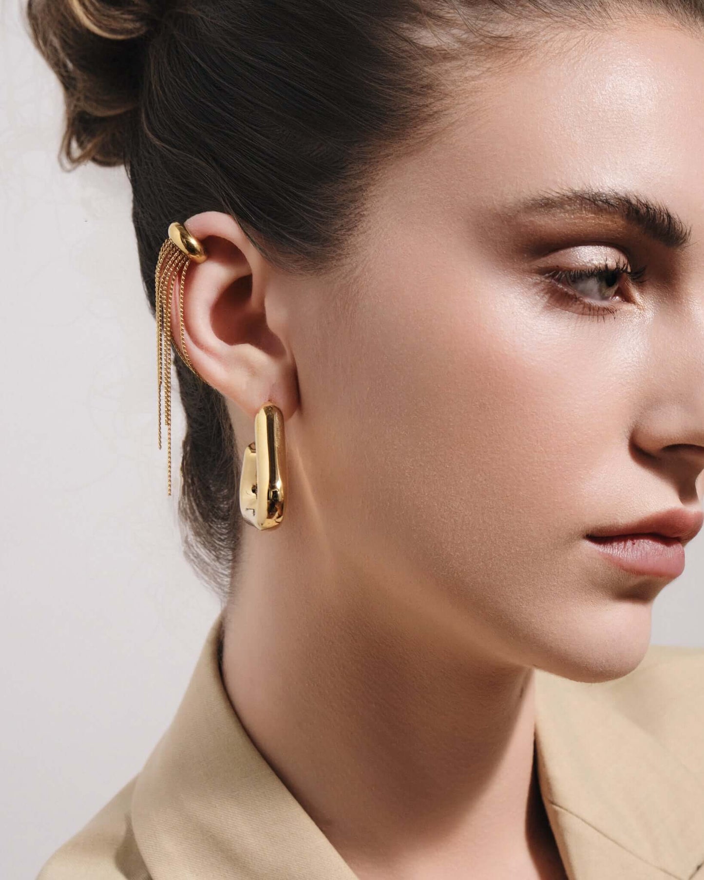 Dome Chain Ear Cuff