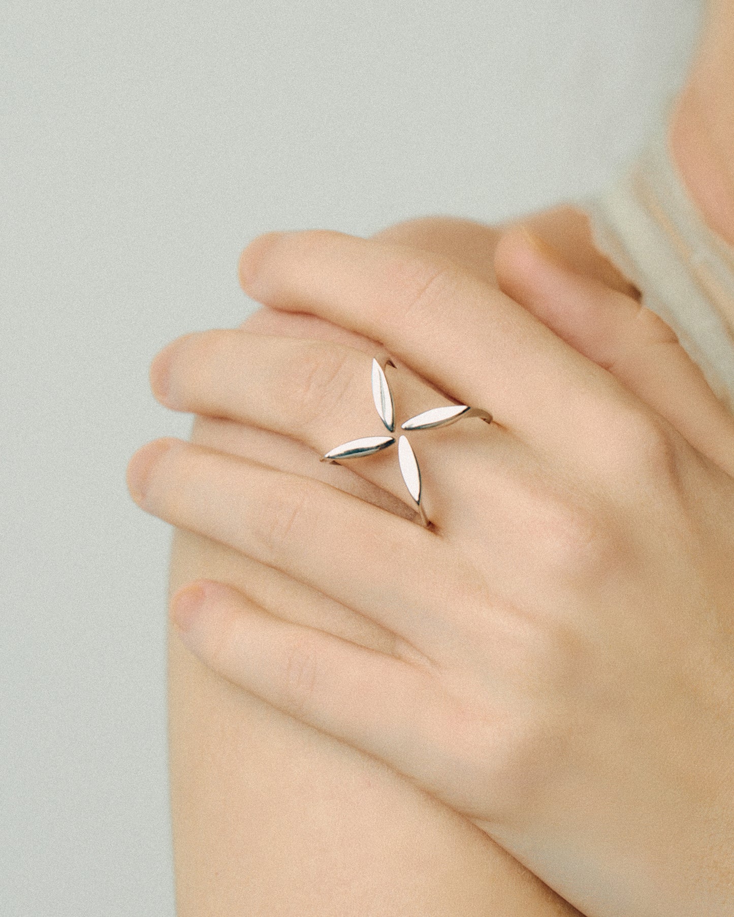 Four Leaf Ring