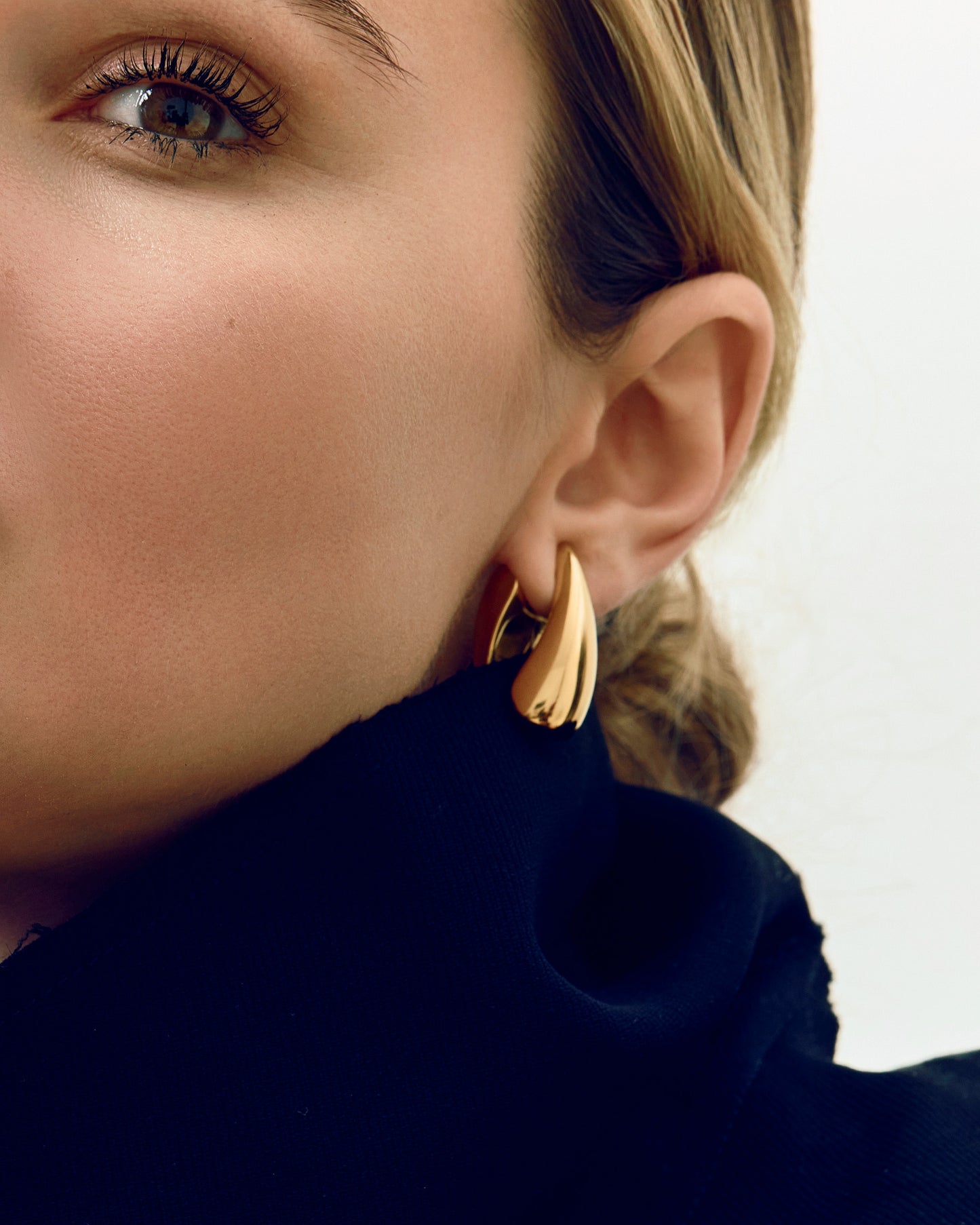 Two-Sided Drop Studs