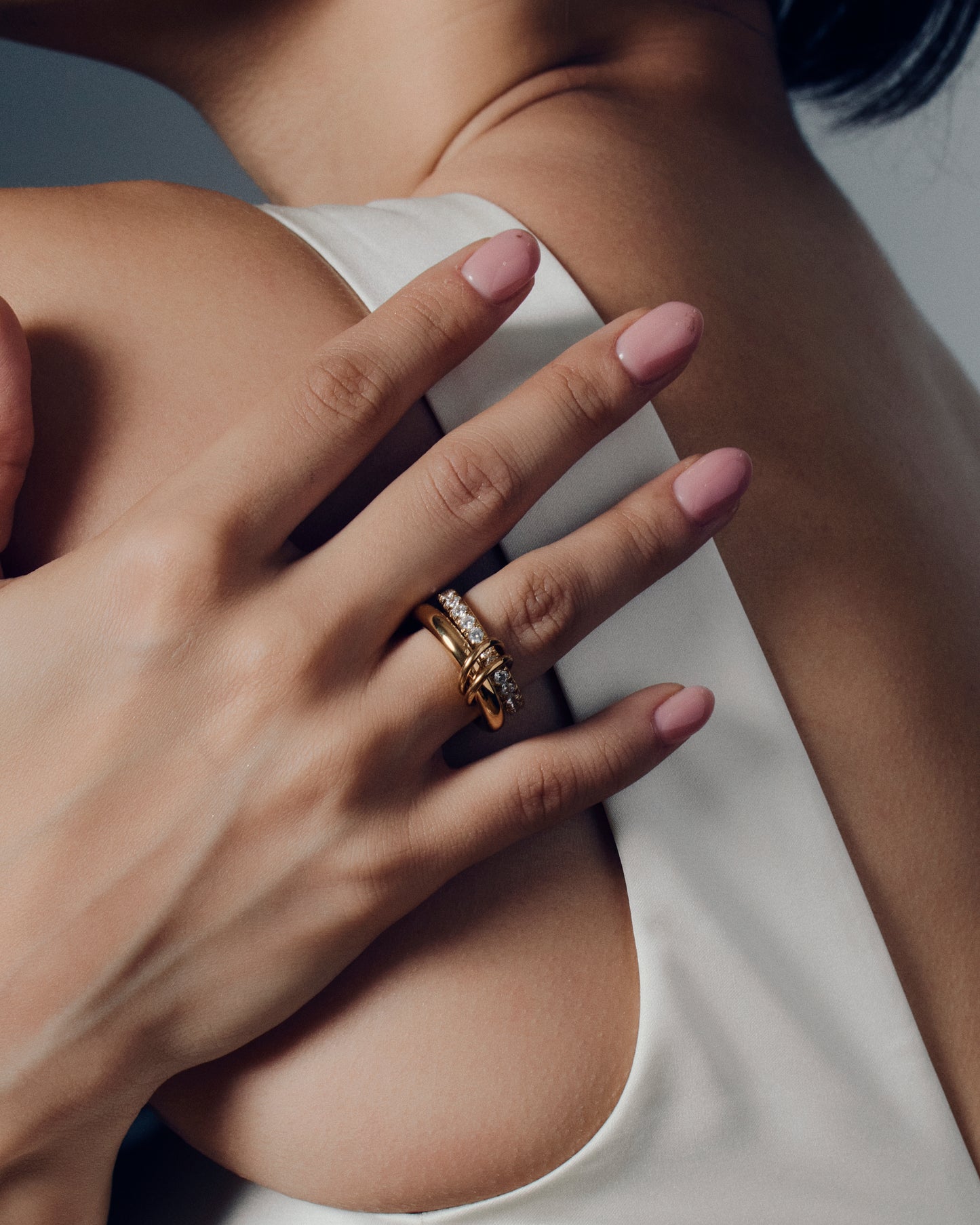 Gold Knot Pavé Ring