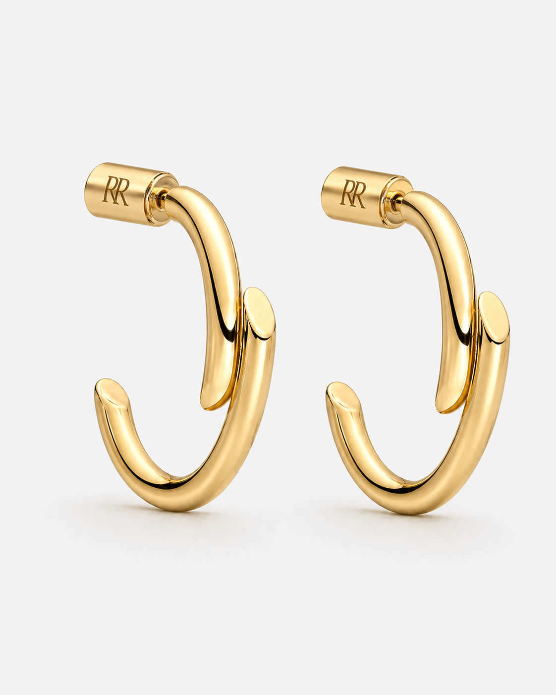 Chunky hoop earrings in gold or silver finish, bold minimalist hoop earrings for women, modern statement jewelry, thick stainless steel hoops for everyday wear, trendy elegant earrings for casual, work, or evening style