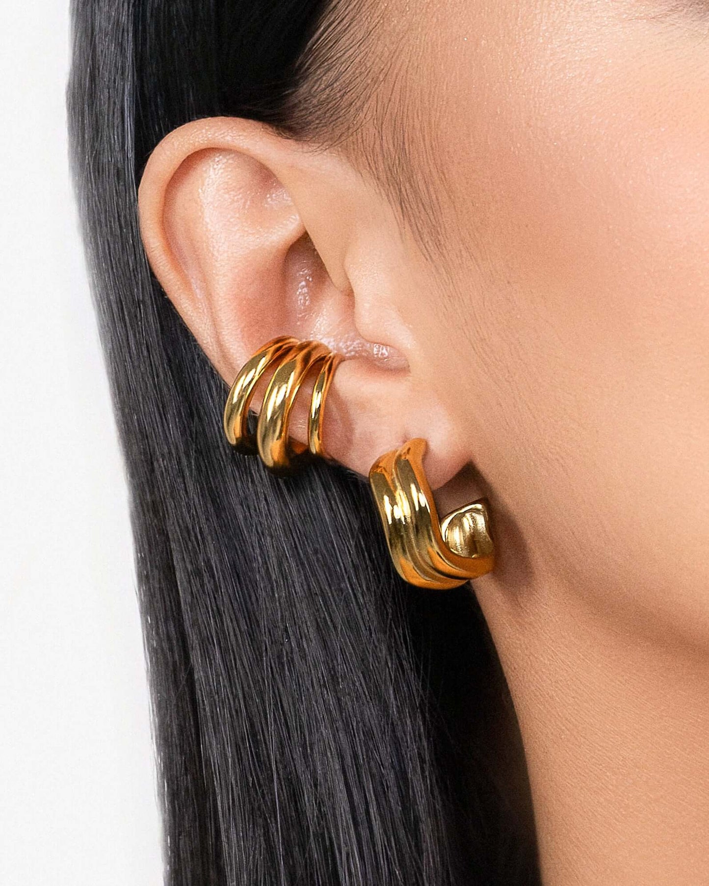 Triple band ear cuff in gold or silver finish, chunky layered ear cuff for women, modern minimalist no piercing ear wrap, bold statement ear jewelry, trendy stacked ear cuff for everyday or party styling