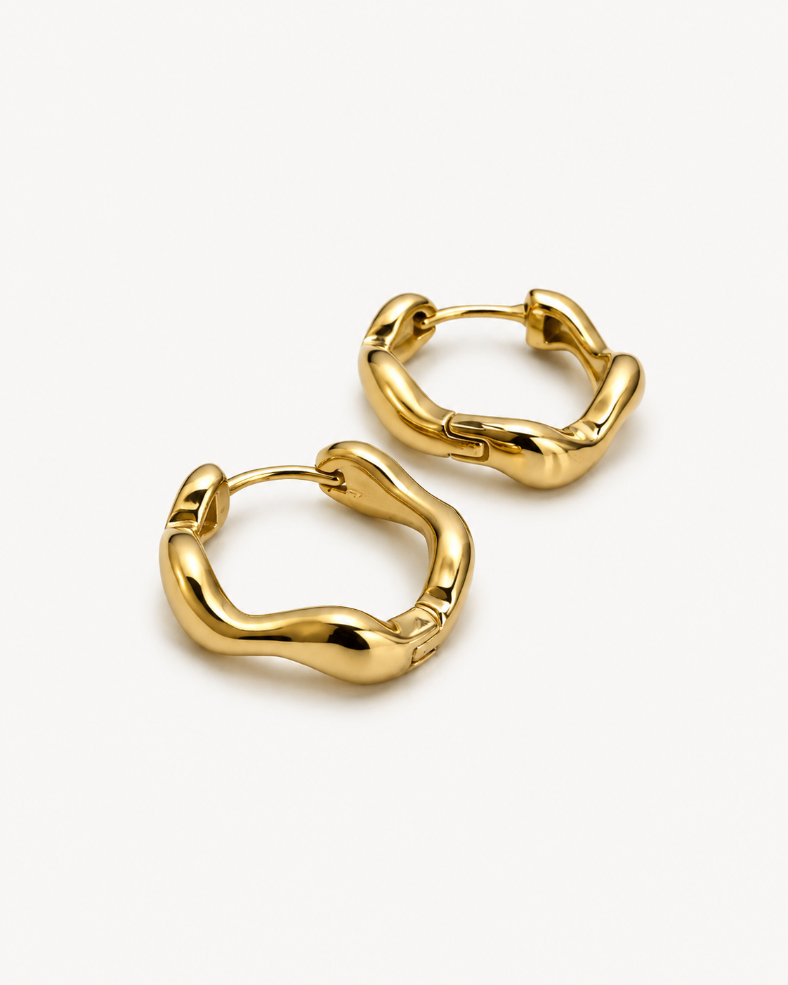 Wavy Hoops