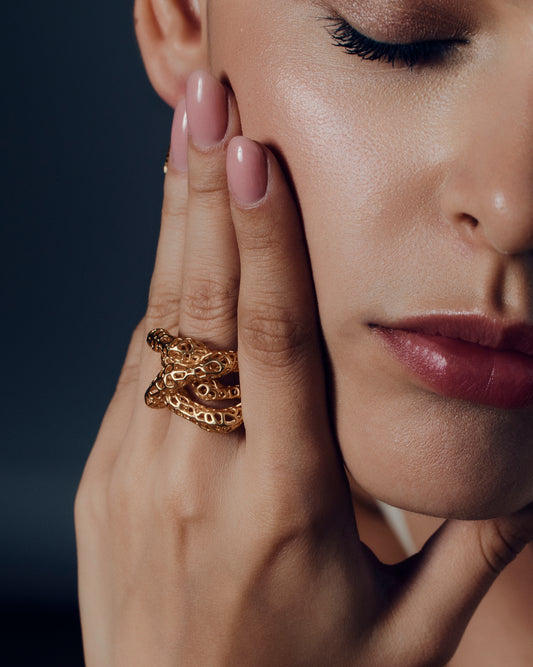 Open-Work Knot Ring