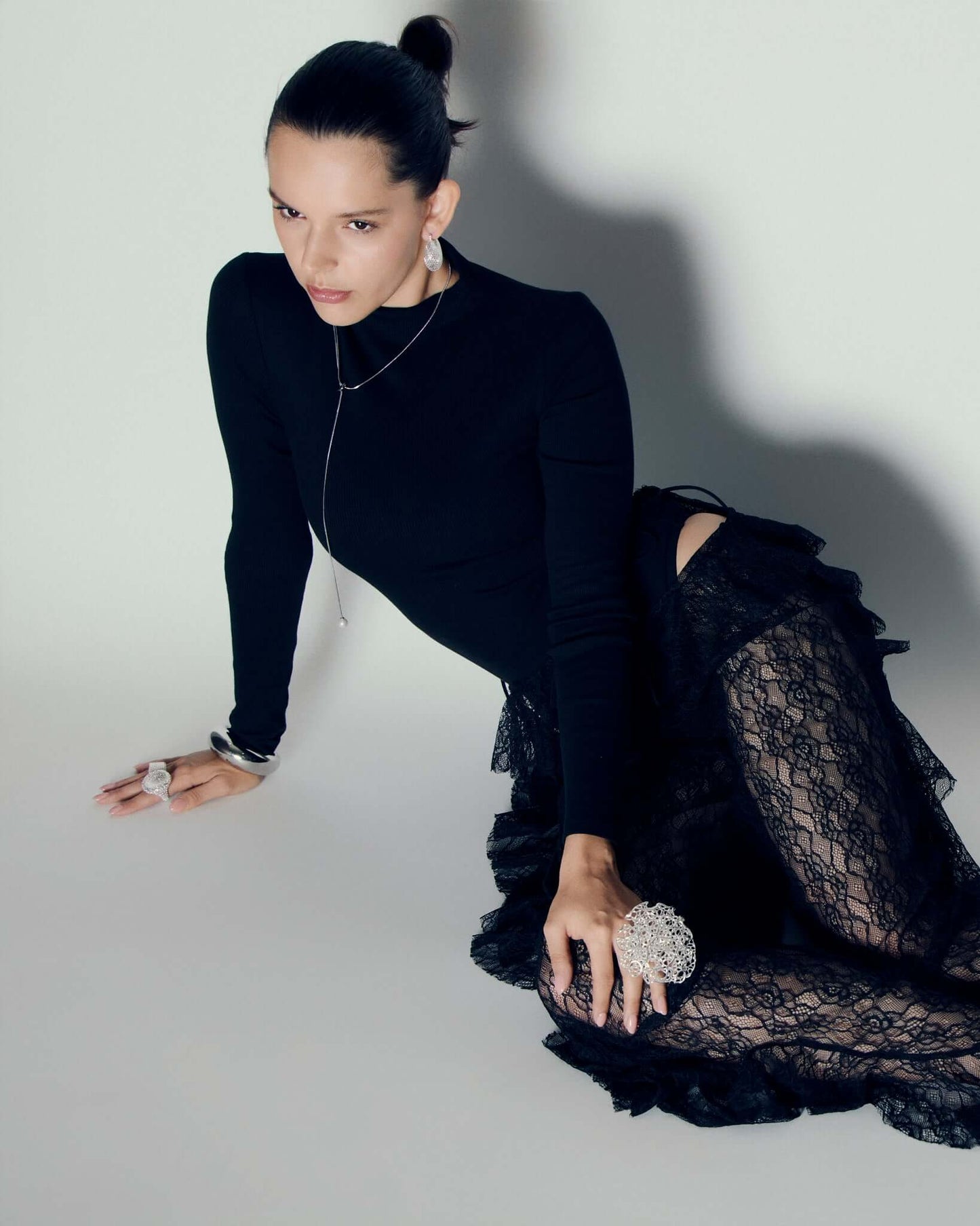 Knot Pearl Drop Necklace