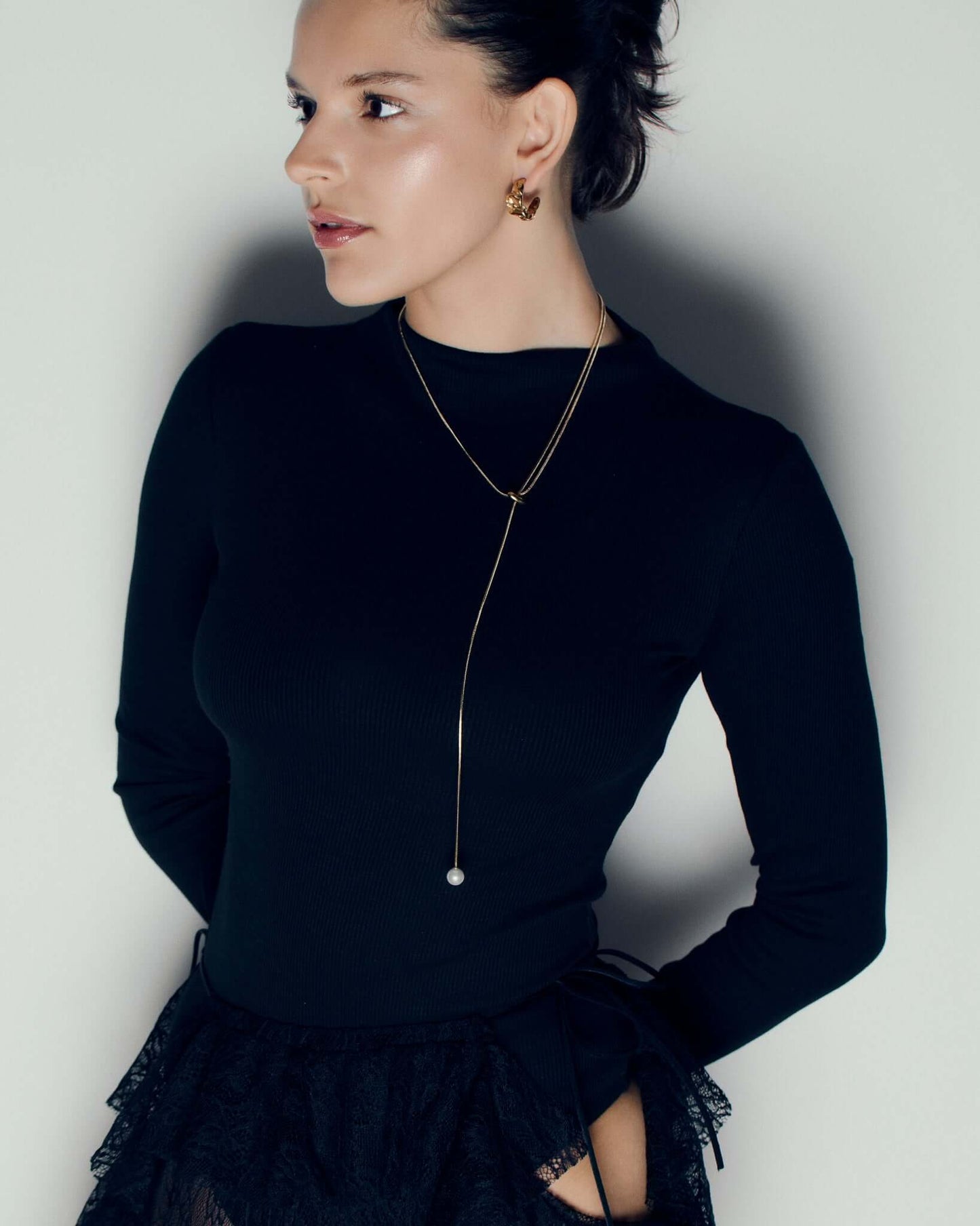 Knot Pearl Drop Necklace