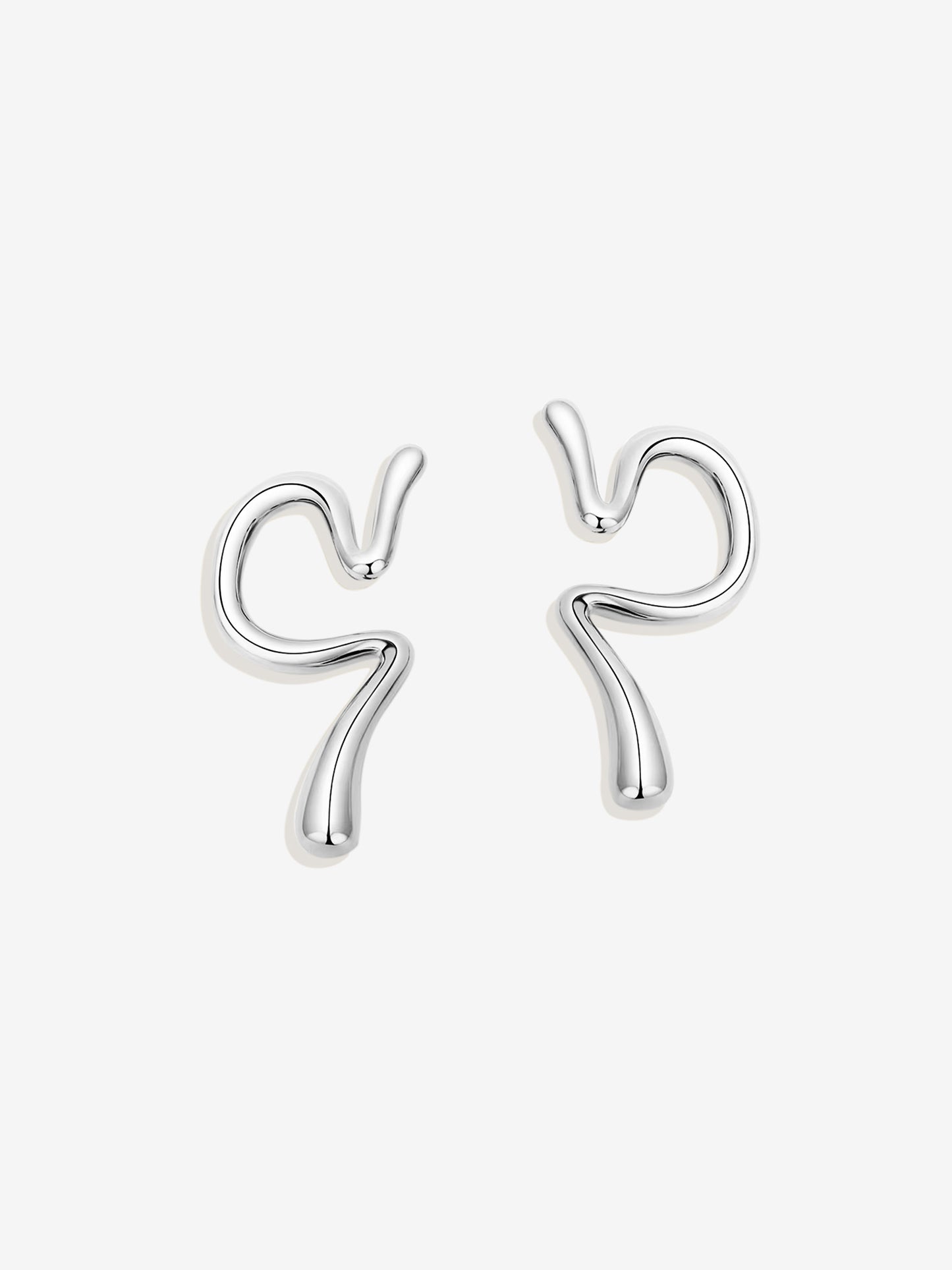 Abstract Wavy Ear Cuff