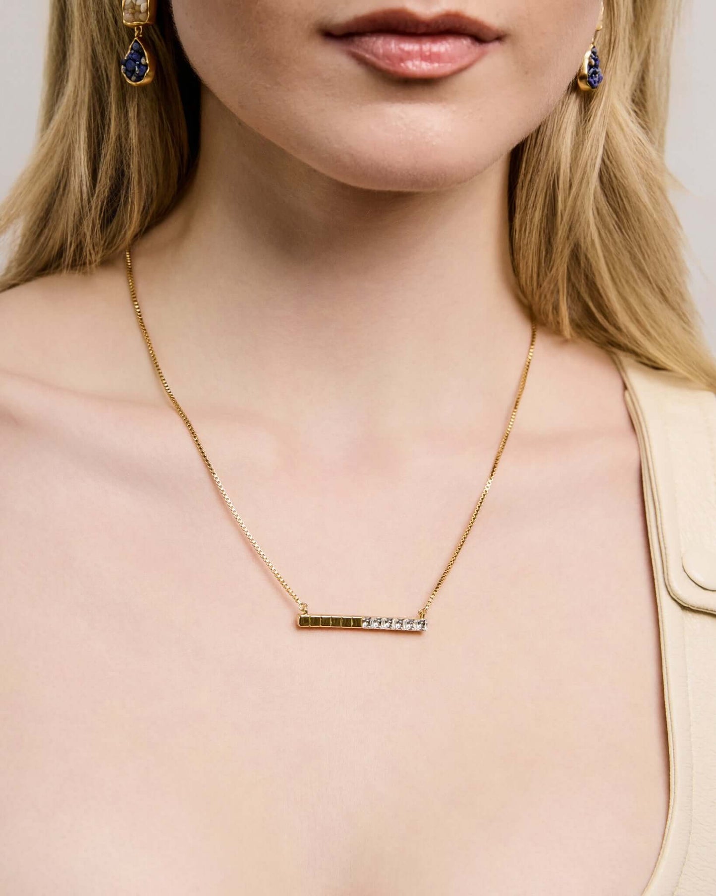 Minimalist long bar pendant necklace in gold with crystal detail, modern dainty gold necklace for women, geometric bar pendant jewelry, elegant everyday necklace, delicate crystal chain necklace for layering or gifting