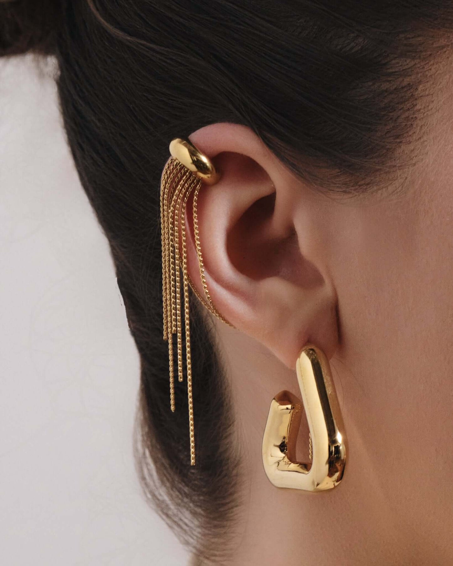 Dome Chain Ear Cuff