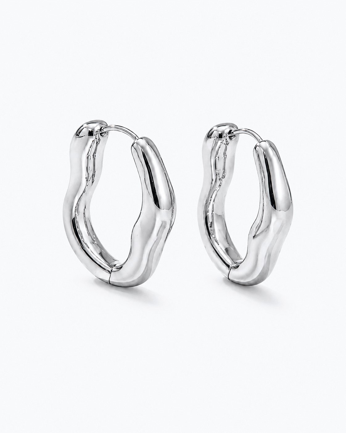 Wavy Hoops
