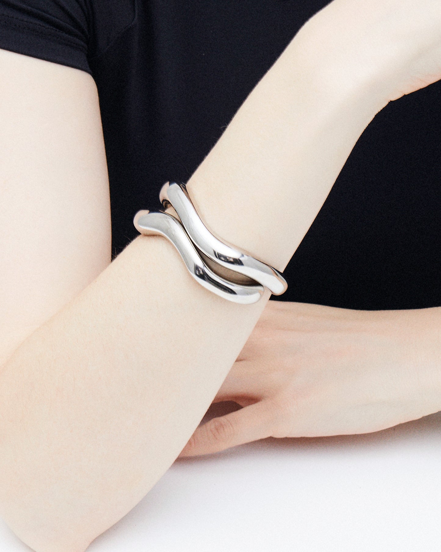 Sculptural Wavy Bracelet